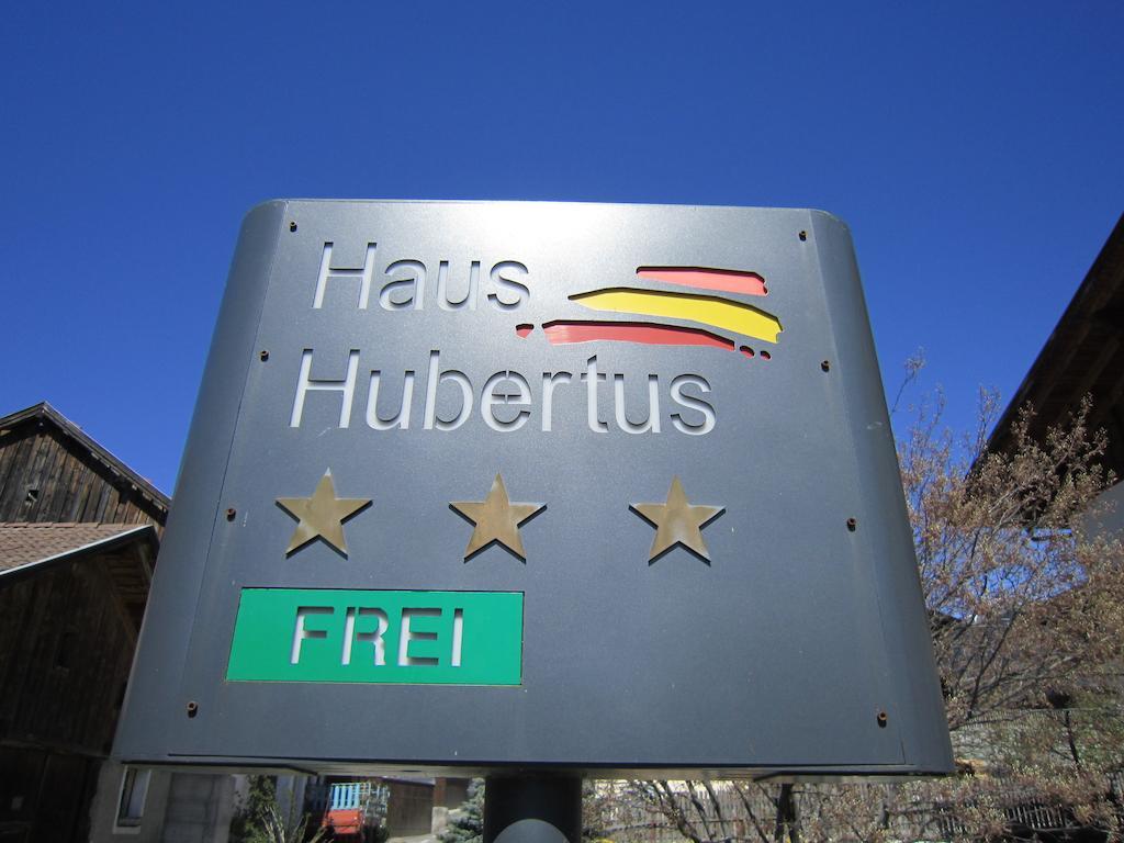 Aparthotel Garni Haus Hubertus Маллес-Веноста Экстерьер фото