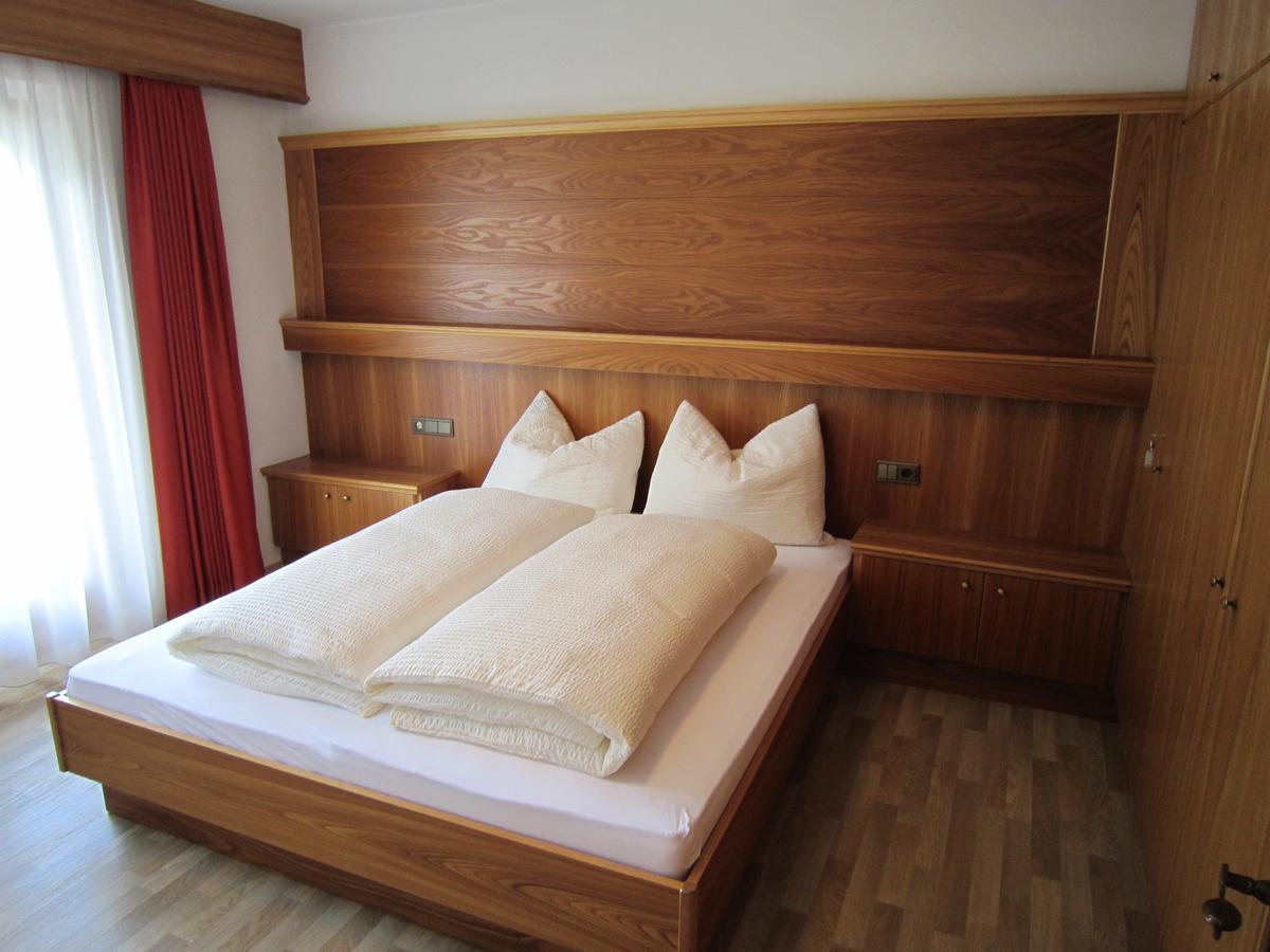 Aparthotel Garni Haus Hubertus Маллес-Веноста Экстерьер фото